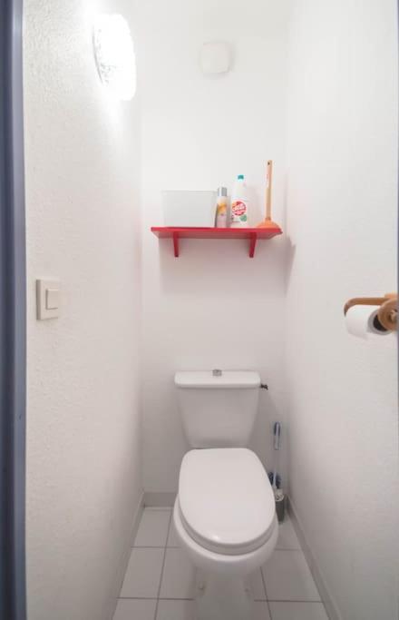 Chez Adeline - Confortable Avec Piscine Et Parking Apartment