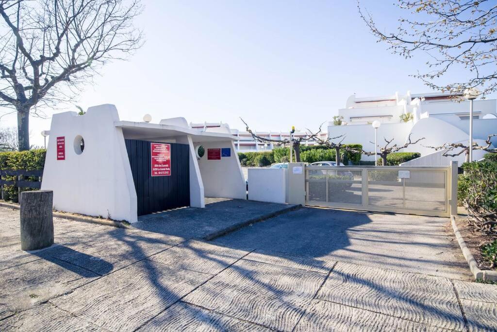 Chez Adeline - Confortable Avec Piscine Et Parking * La Grande-Motte